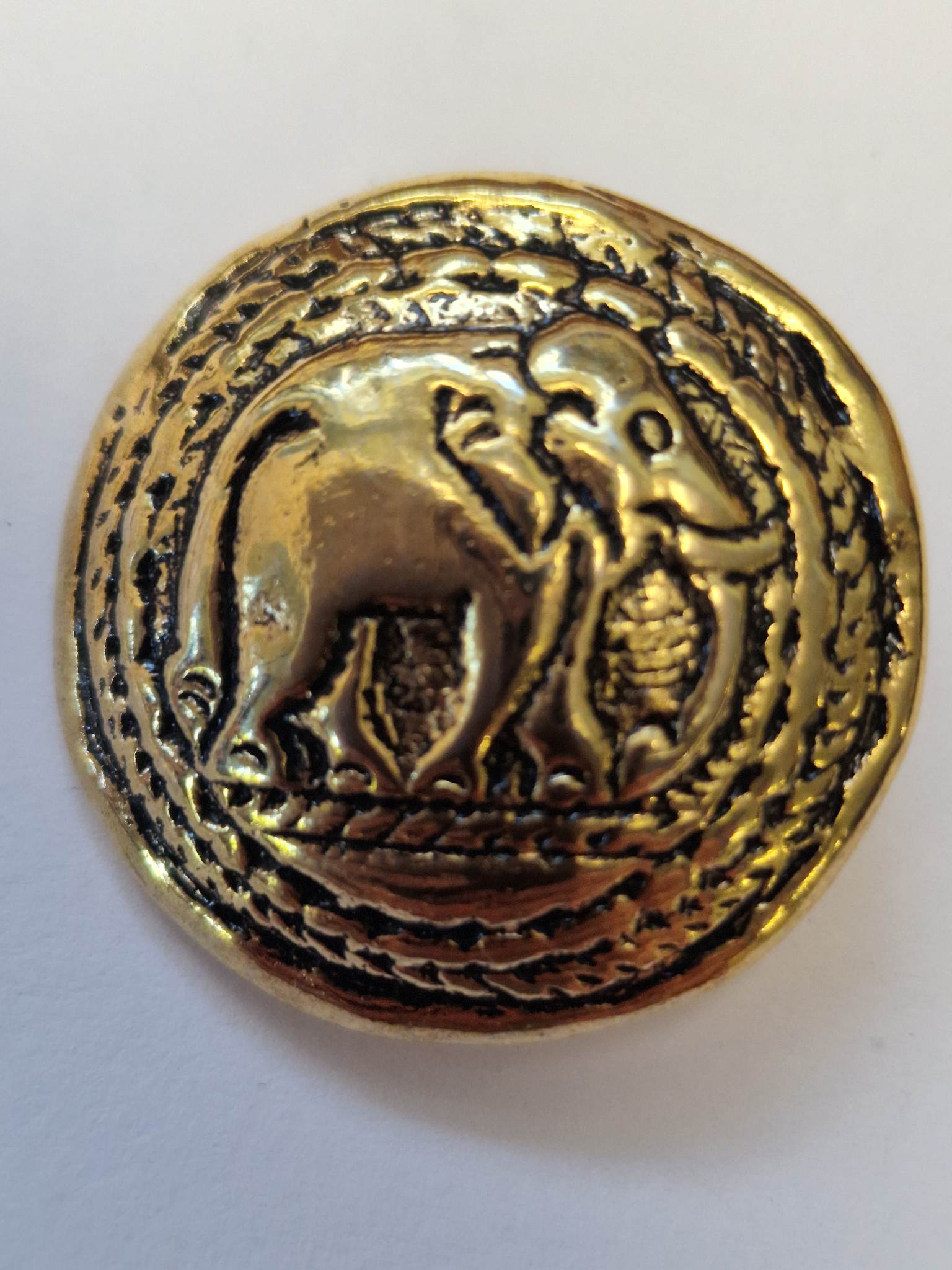 Gold Elephant Detail Dome Round Button - The Button Queen