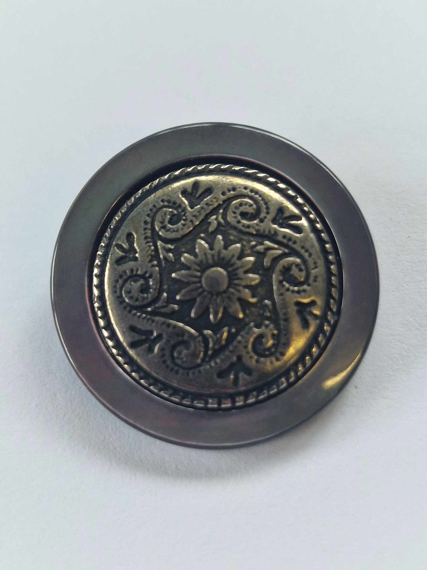 Shell Button Silver Metal Flower With Tahiti Shell shanked Button-The Button Queen