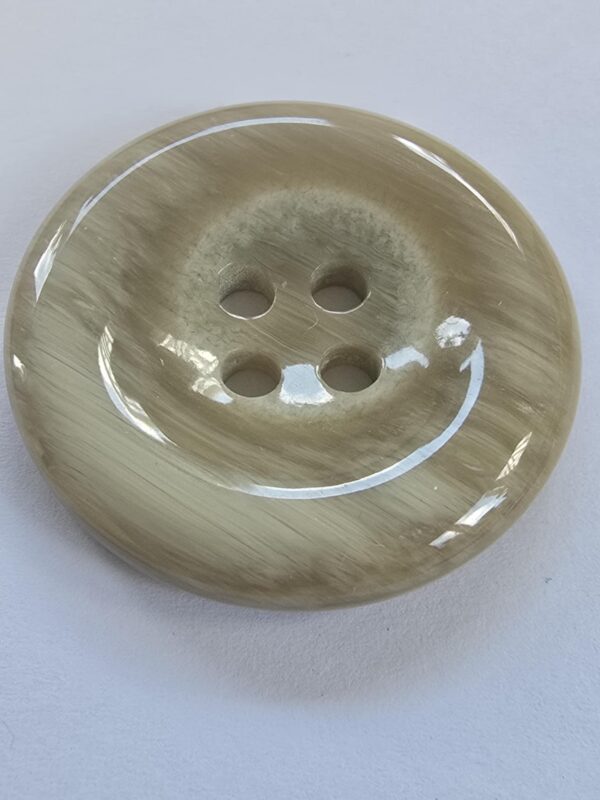 Baige Large Rim 4 Hole Button