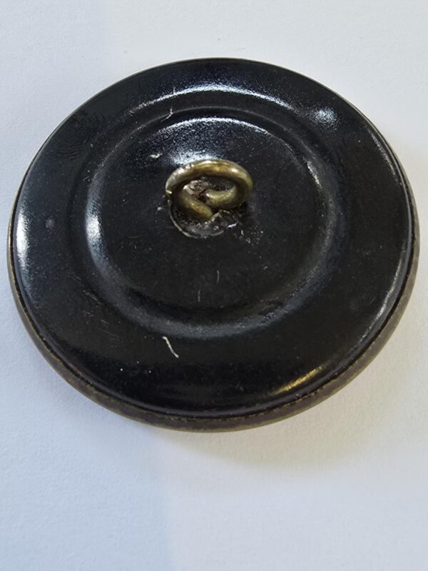3c6d4171-c532-4a6c-a7fc-99003f29088a German Mock Heraldic Button