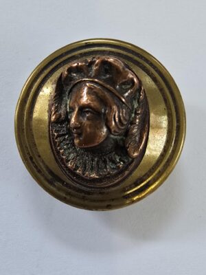 Metal Cameo Button
