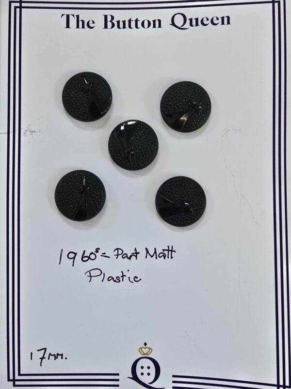 f60436c0-0d9d-49b1-83ba-f73f875b2040 1960s Painted Matt Plastic