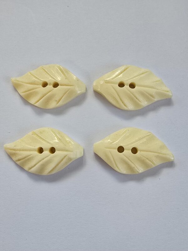 Cream 2 Hole Leaf Bone Button