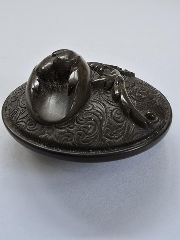 84ad5e9d-5450-4f2d-9de6-2cc1cd64085a French Pressed Horn 19th Century Button