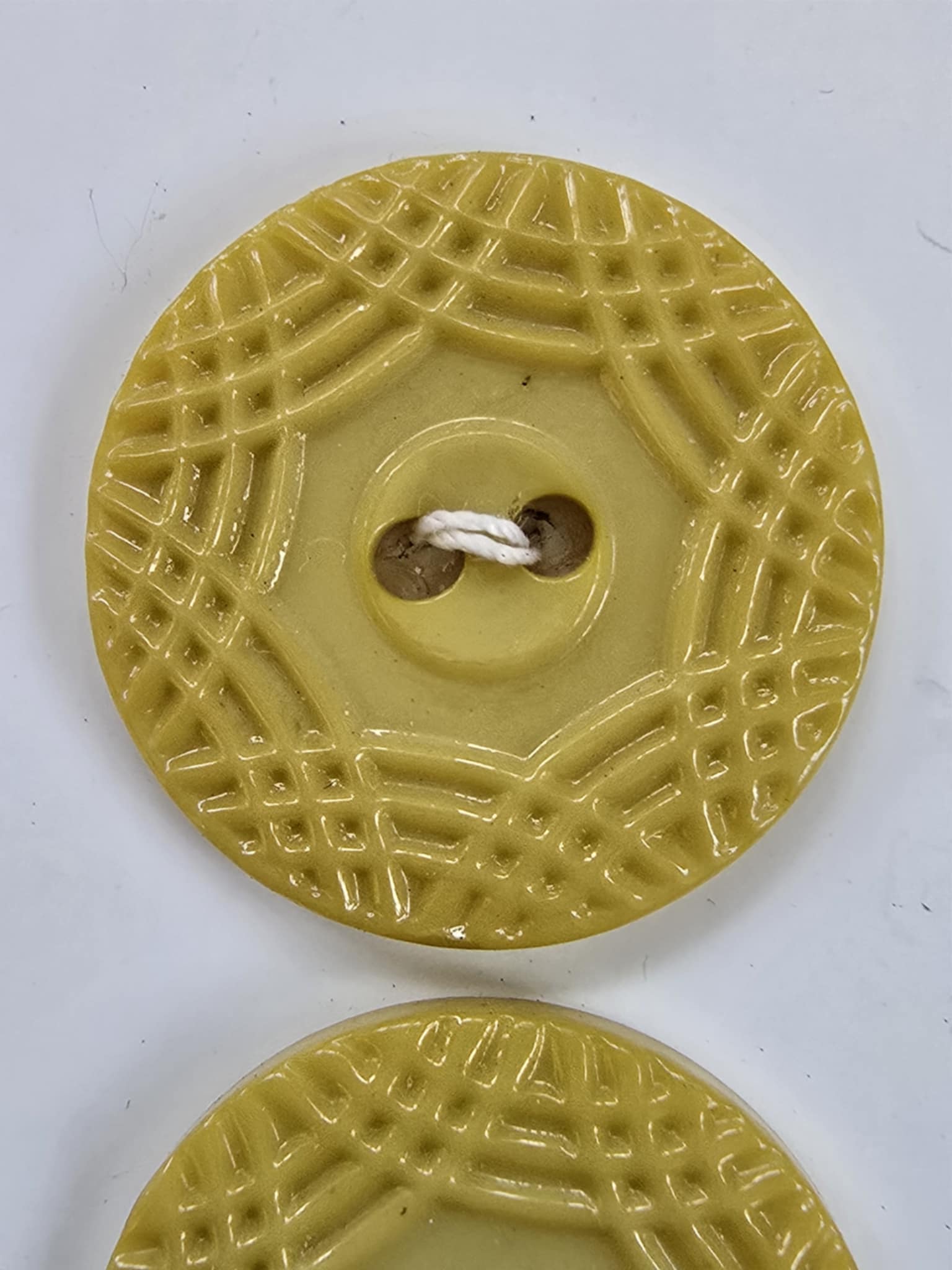 Set of 6 Stamped Plastic 1930's - The Button Queen
