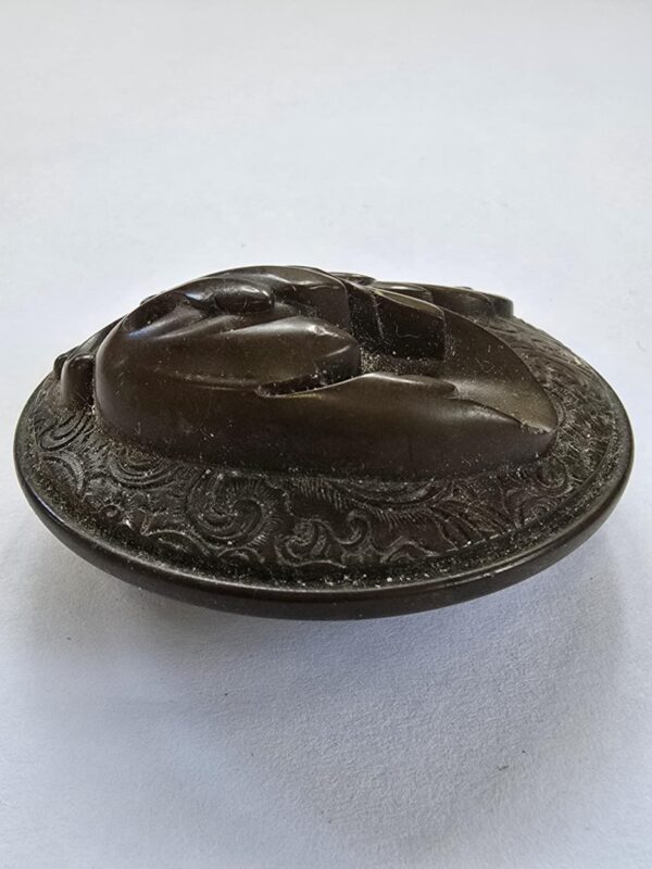 a3f7f915-a016-4471-b0af-2160bf08e285 French Pressed Horn 19th Century Button