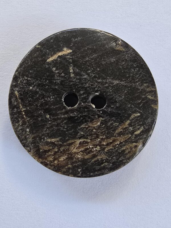 Bark Horn 2 Hole Button