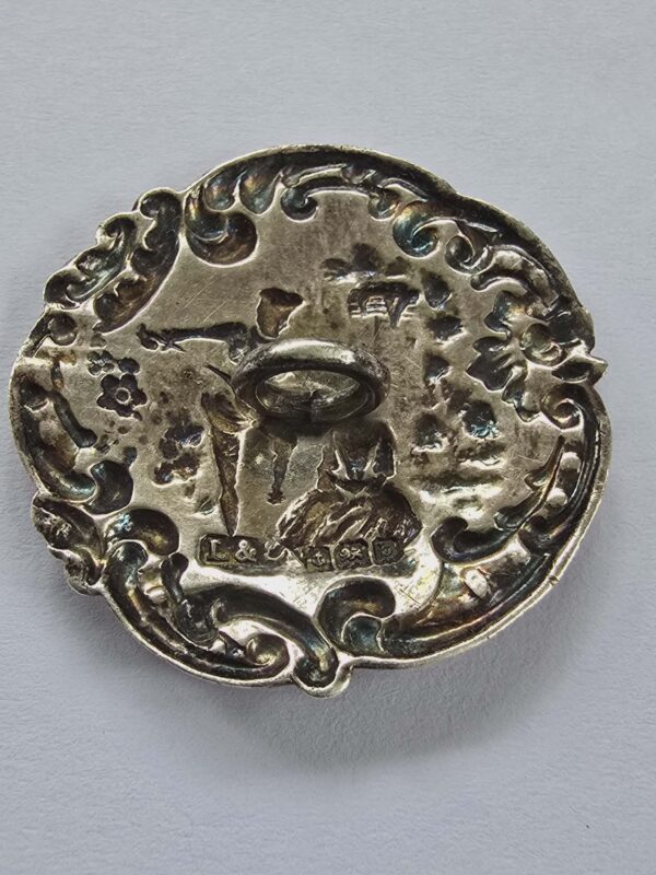 Un-marked Silver Couple Button