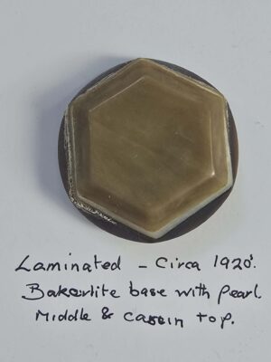 Laminated Large Backerlite Base Button