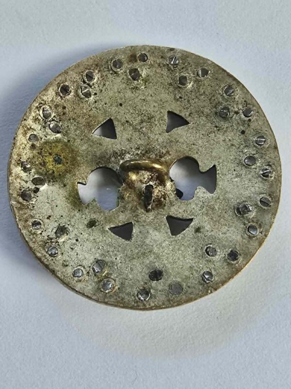 266e5d0b-3e25-43d3-902d-0a69a029cee2 Brass 'Fleur de Lys' & Cut Steel Button