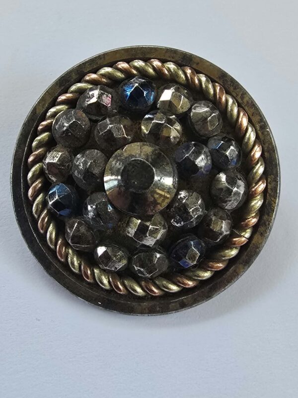 86355c38-4029-4cd3-bcf4-90eeaddeb83c A Fine Steel Button