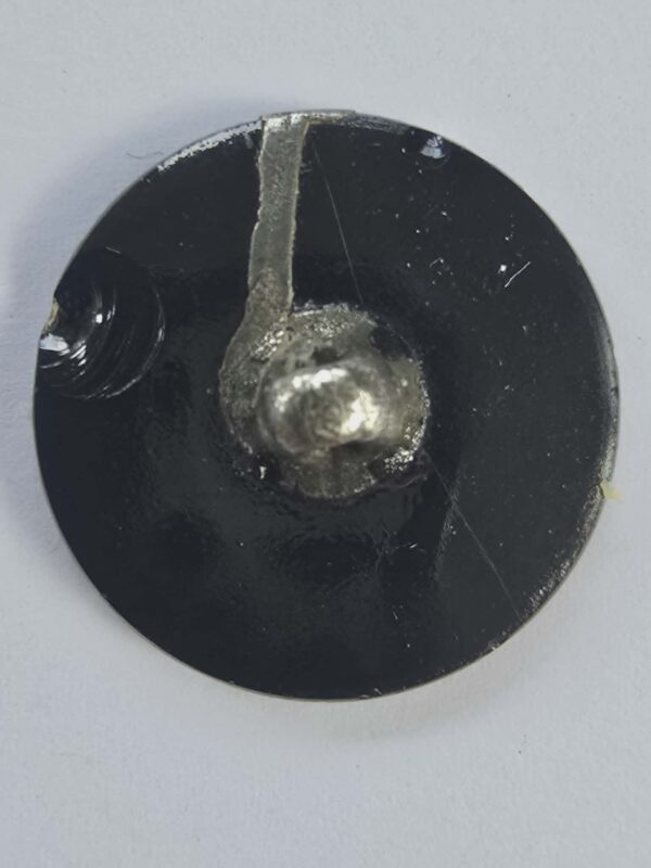 d23e770b-6d87-4081-b3e0-c320f4a70fb0 Silver in Glass Button