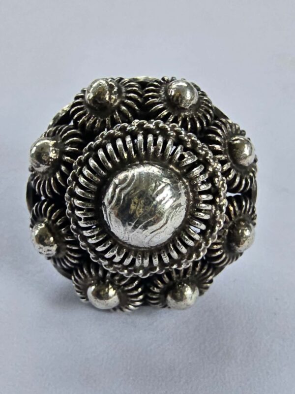 033e42b7-472b-4ea6-9365-94025af8abef Silver Wirework Button